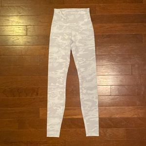 Lululemon Wunder Under High Rise Size 4